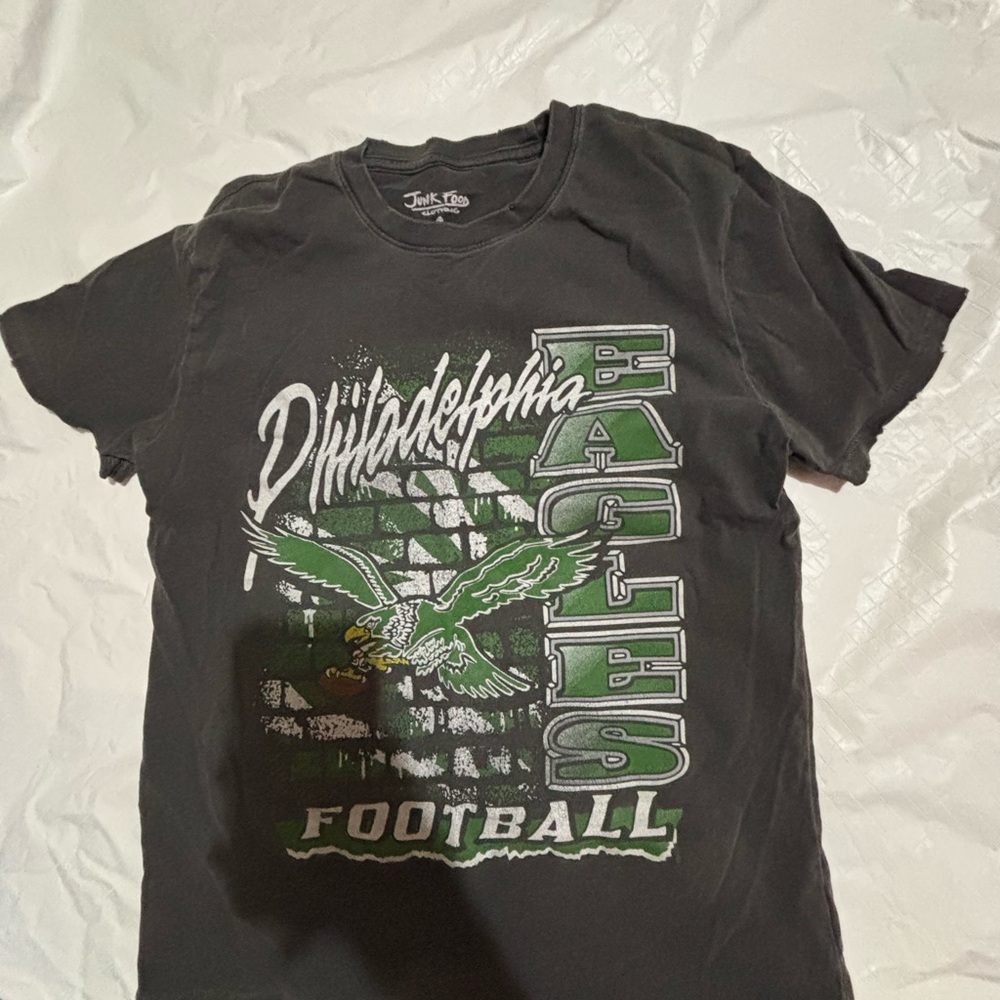 Junk Food Clothing Philadelphia Eagles NFL Vintage Tee Women's | S